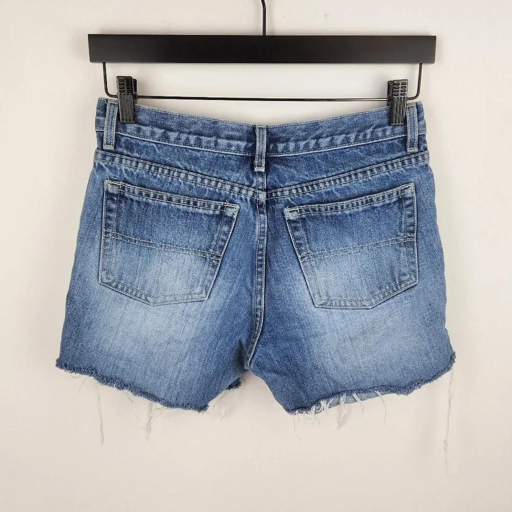 Vintage BDG Mid Rise Raw Hem Denim Shorts sz 7